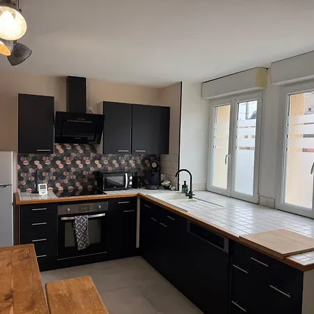 Maison Aux Pieds Du Circuit De Mirecourt Ferienhaus Baudricourt