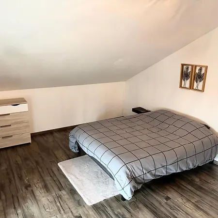 Maison Aux Pieds Du Circuit De Mirecourt Ferienhaus