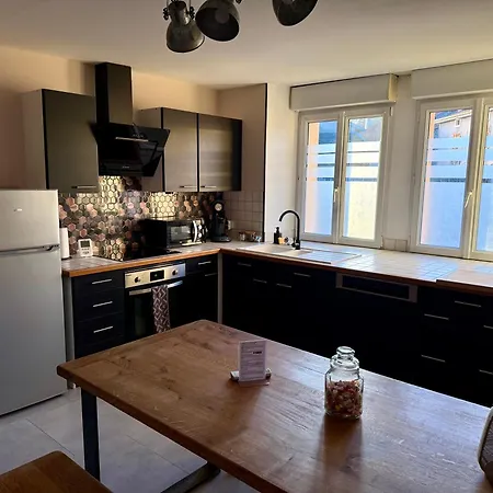 Maison Aux Pieds Du Circuit De Mirecourt Ferienhaus Baudricourt